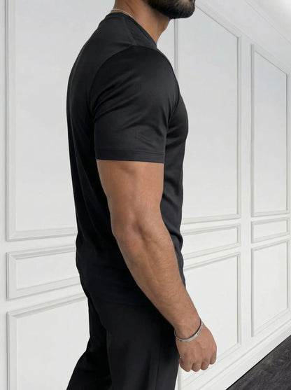 Playera Esencial Negro Jet