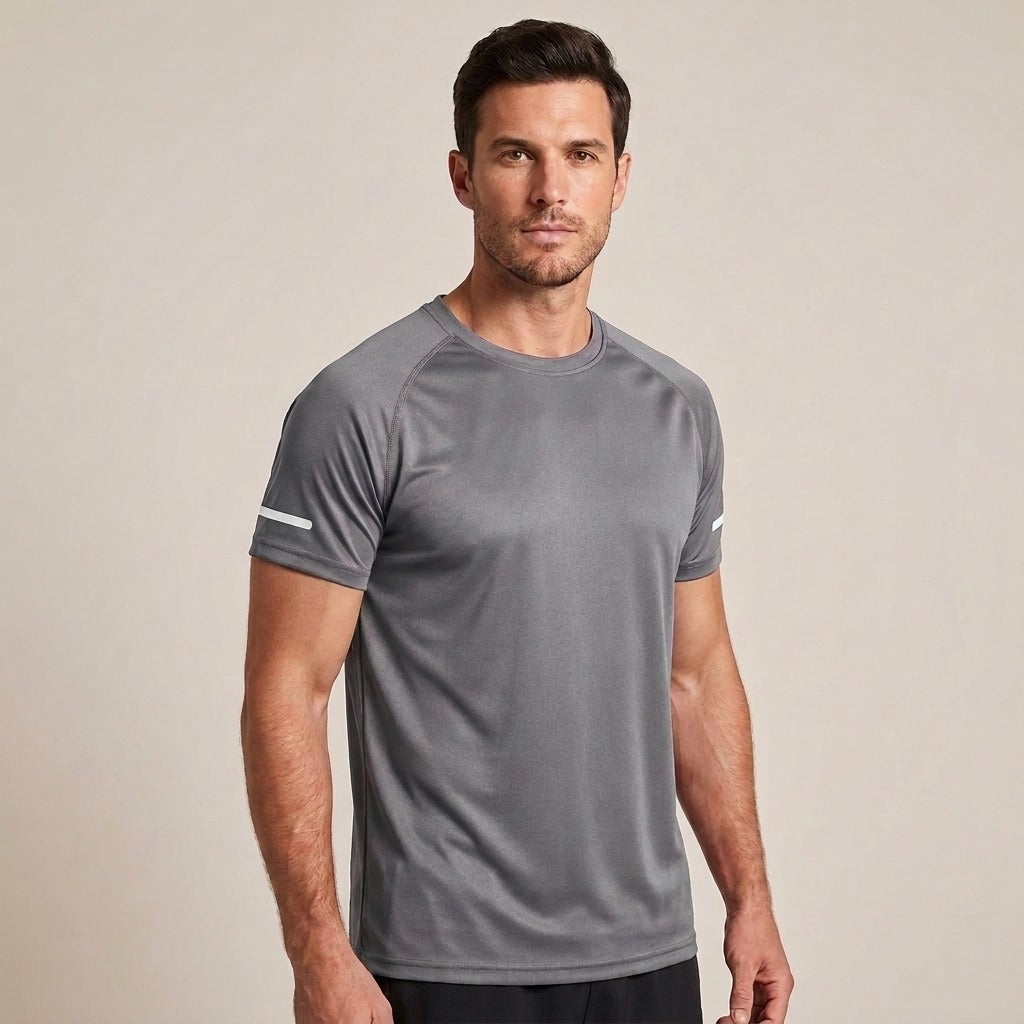 Essential Training Tee - Gris (modelo)