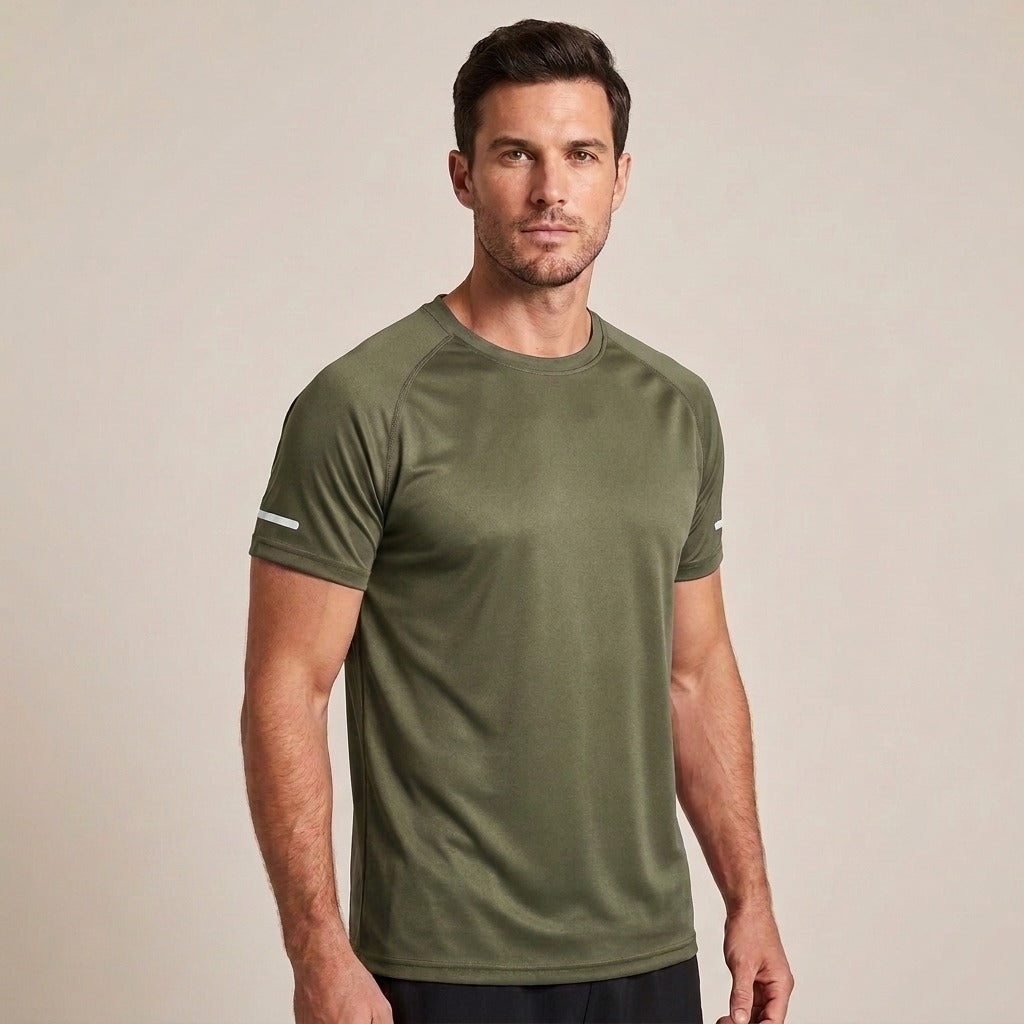 Essential Training Tee - Verde (modelo)